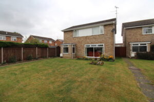 Serlby Gardens, NETHERTON, PE3