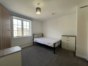 Lincoln Road, Flat A, Room 2, Peterborough, PE1