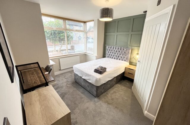 High Street, Room 6, Fletton, PE2