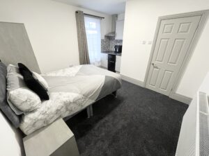 New Road, Studio 2, Woodston, PE2