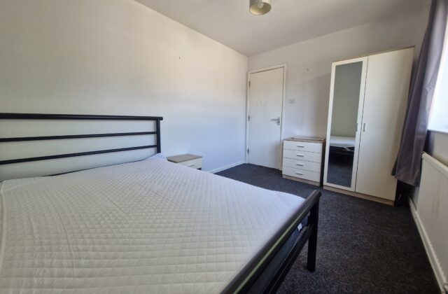 32 Oxclose, Room 3, Bretton, Peterborough, PE3